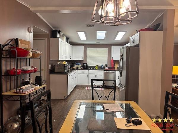 1990 MERI Mobile Home For Sale