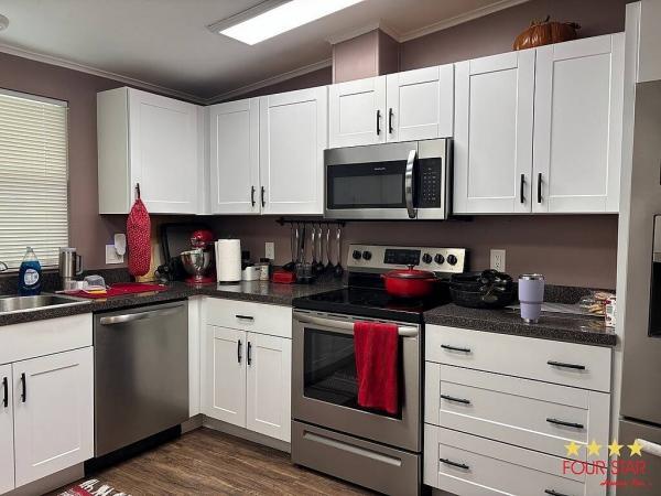 1990 MERI Mobile Home For Sale