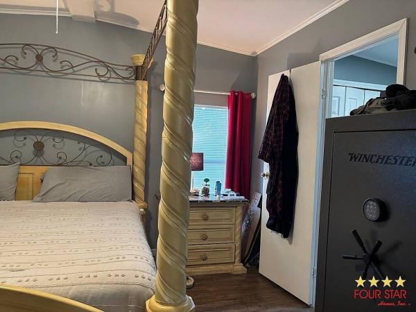 1990 MERI Mobile Home For Sale