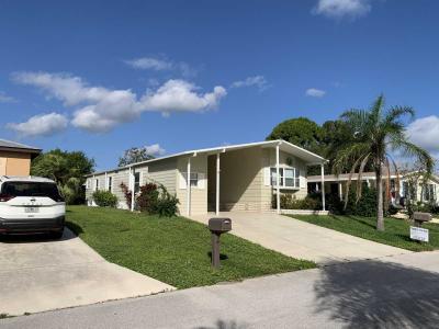 Photo 3 of 28 of home located at 15 Lagos Del Norte Fort Pierce, FL 34951
