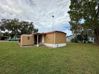 Photo 4 of 18 of home located at 132 Shanghai Island Rd Leesburg, FL 34788