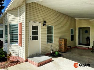Photo 2 of 21 of home located at 979 Robin Drive Deland, FL 32724