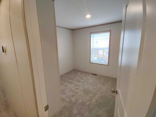 2025 Clayton Adrenaline 7616-4200 Manufactured Home