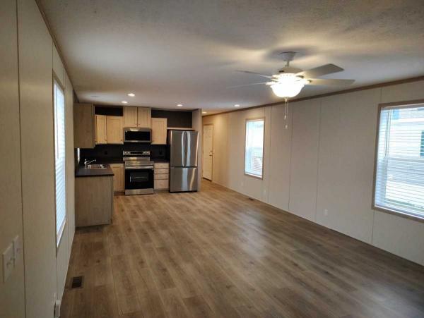 2025 Clayton Adrenaline 7616-4200 Manufactured Home