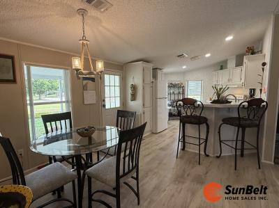 Photo 4 of 23 of home located at 987 Robin Drive Deland, FL 32724