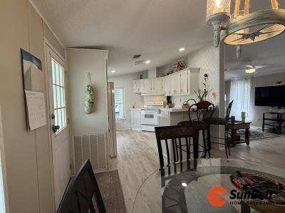 Photo 5 of 23 of home located at 987 Robin Drive Deland, FL 32724