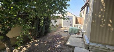Photo 5 of 14 of home located at 4201 Underwood Dr Bakersfield, CA 93301