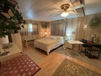 1974 PARK Manufactured Home
