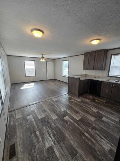 Photo 5 of 11 of home located at 8701 NE 107th Pl #69 Kansas City, MO 64157