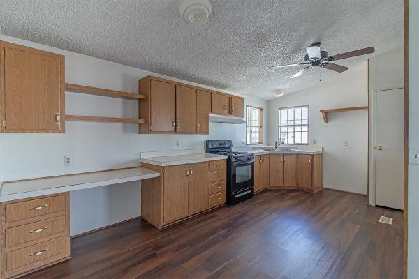 1992 Fleetwood Manufactured Home