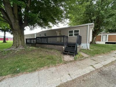 Mobile Home at 804 N Jefferson St Lot 1 Silver Lake, IN 46982