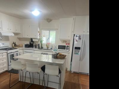 Photo 5 of 20 of home located at 21001 Plummer Street 106 Chatsworth, CA 91311