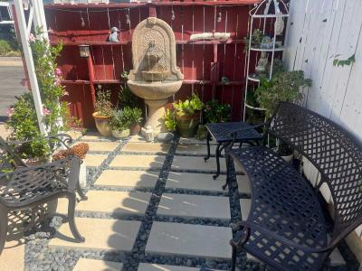Photo 3 of 20 of home located at 21001 Plummer Street 106 Chatsworth, CA 91311