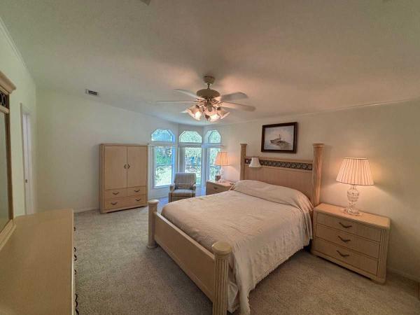 2000 Palm Harbor Fairchild Oak Manufactured Home