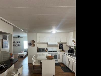 Photo 4 of 20 of home located at 21001 Plummer Street 106 Chatsworth, CA 91311