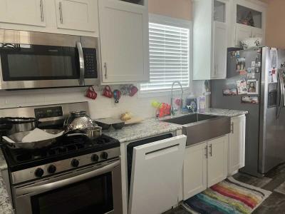 Photo 3 of 33 of home located at 2121 S Pantano Rd #408 Tucson, AZ 85710