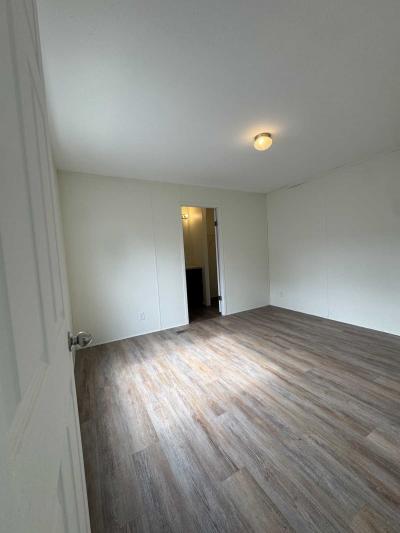 Photo 4 of 19 of home located at 534 E 37th Ave #654 Hobart, IN 46342