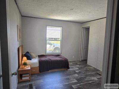 Photo 3 of 10 of home located at 16 English Village Park #56 Nixa, MO 65714