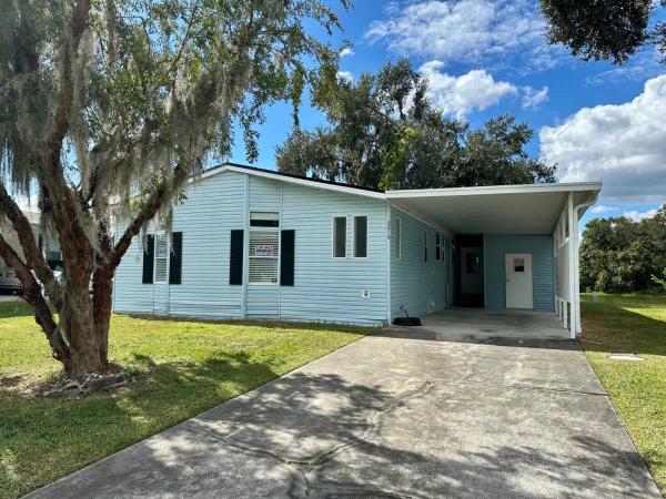 Photo 1 of 2 of home located at 3215 Sunset Oaks Plant City, FL 33563