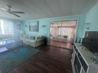 1982 Twin HS Mobile Home