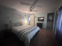 1982 Twin HS Mobile Home