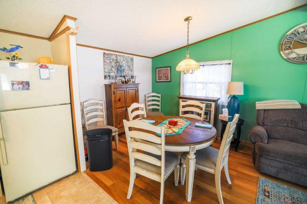 1989 Che Lakewood Manufactured Home