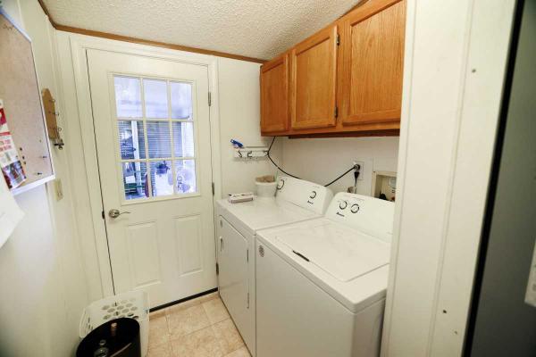 1989 Che Lakewood Manufactured Home