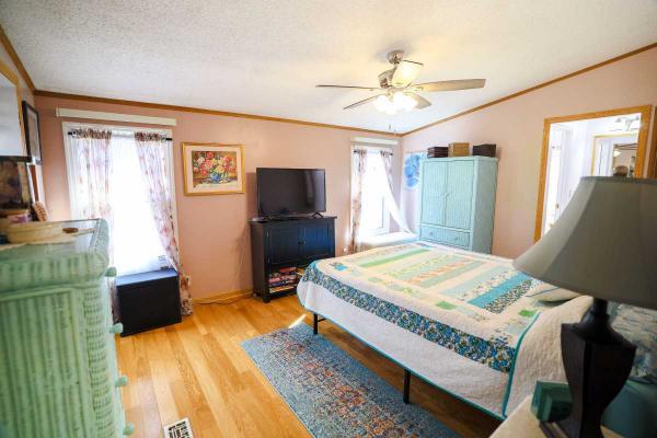 1989 Che Lakewood Manufactured Home