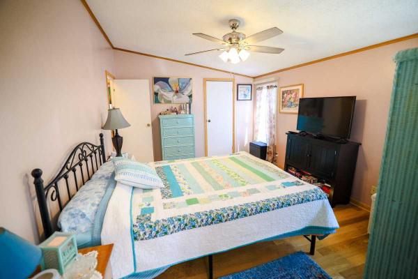 1989 Che Lakewood Manufactured Home