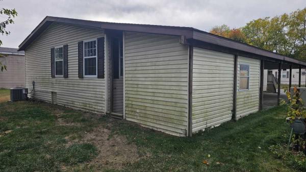 1990 Fleetwood Manufactured Home