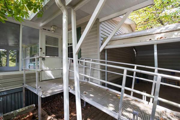 1998 Gold Mobile Home For Sale