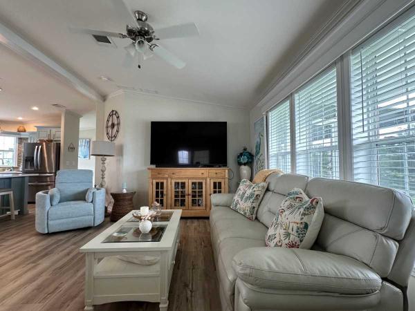 2021  Mobile Home For Sale