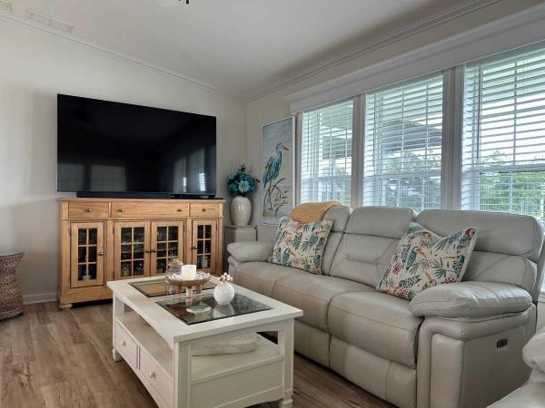 2021  Mobile Home For Sale