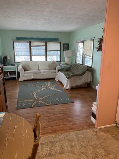 Photo 4 of 11 of home located at 4125 Park St N Lot 629 Saint Petersburg, FL 33709