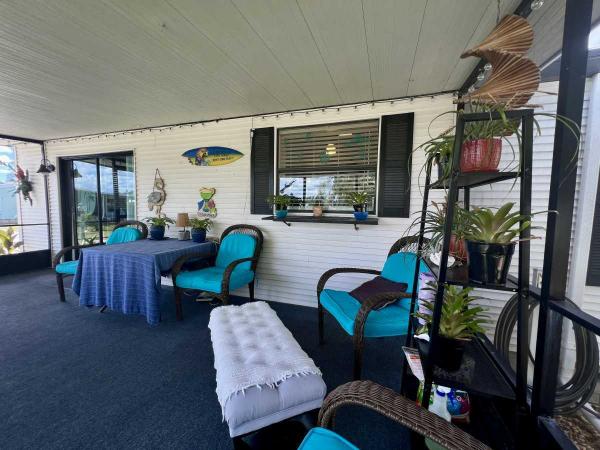 1986 SCHU 2BD/2BA Mobile Home