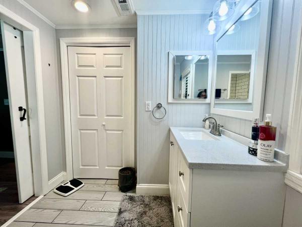 1986 SCHU 2BD/2BA Mobile Home