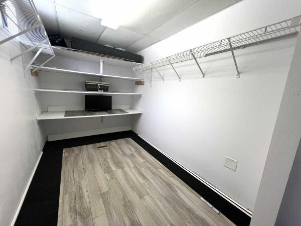 1986 SCHU 2BD/2BA Mobile Home