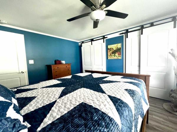 1986 SCHU 2BD/2BA Mobile Home