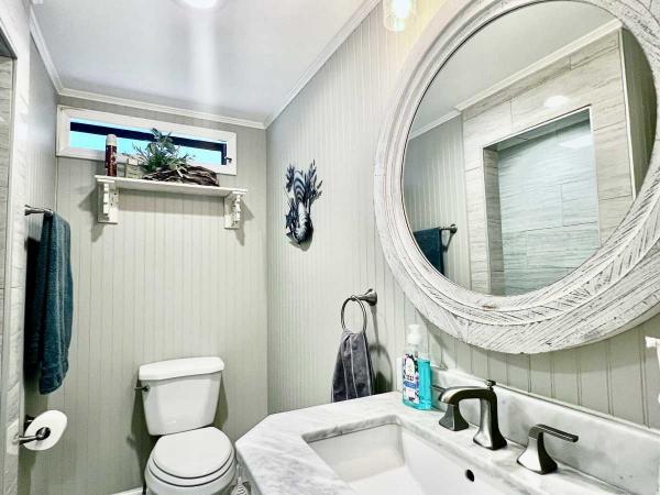 1986 SCHU 2BD/2BA Mobile Home