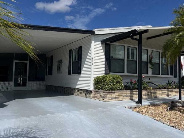 1986 SCHU 2BD/2BA Mobile Home