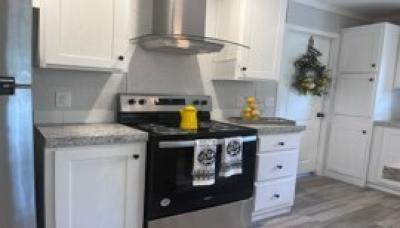 Photo 4 of 5 of home located at 201 Oakleaf Circle Deland, FL 32724