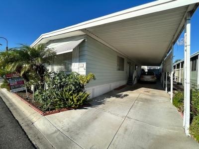 Photo 3 of 31 of home located at 14851 Jeffrey, #61 Irvine, CA 92618