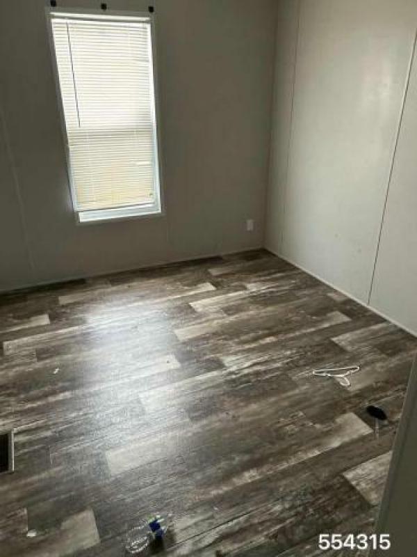 Photo 1 of 2 of home located at People's Manufactured Homes 909 W Eldora Rd San Juan, TX 78589