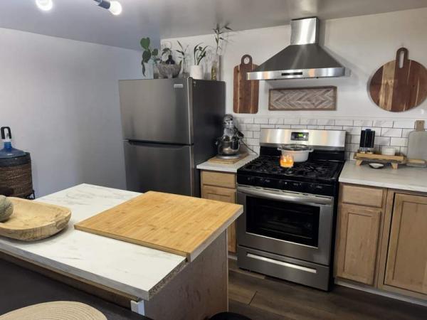 1972 Barrington Manufactured Home