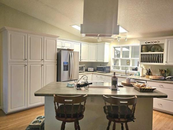 1994 Marlette Manufactured Home