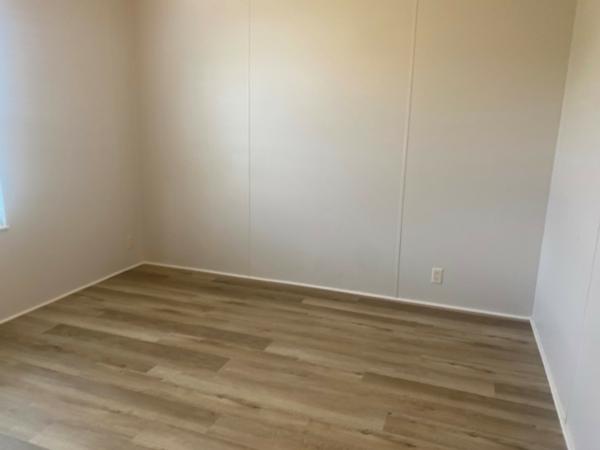 2003 Homes of Merit Mobile Home For Sale