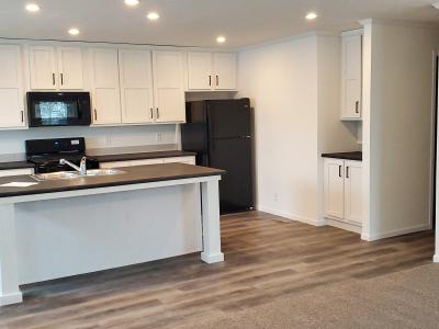 Photo 3 of 9 of home located at 7053 El Paso Blvd Romulus, MI 48174