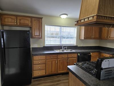 Photo 3 of 13 of home located at 39372 Pueblo Dr Romulus, MI 48174