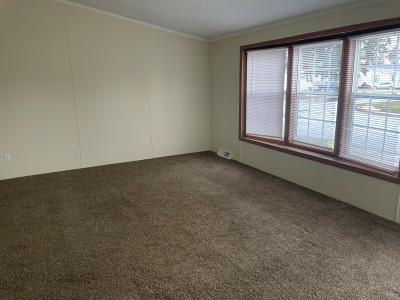 Photo 2 of 4 of home located at 121 Pineview Drive Flint, MI 48506