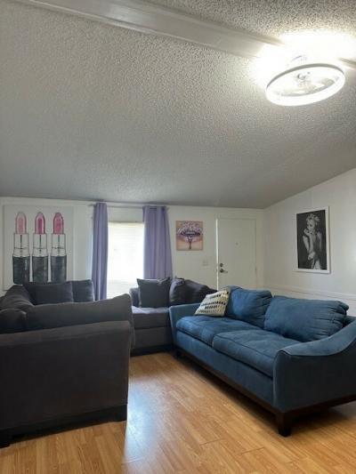 Photo 3 of 7 of home located at 2510 Prairie Drive Kissimmee, FL 34741